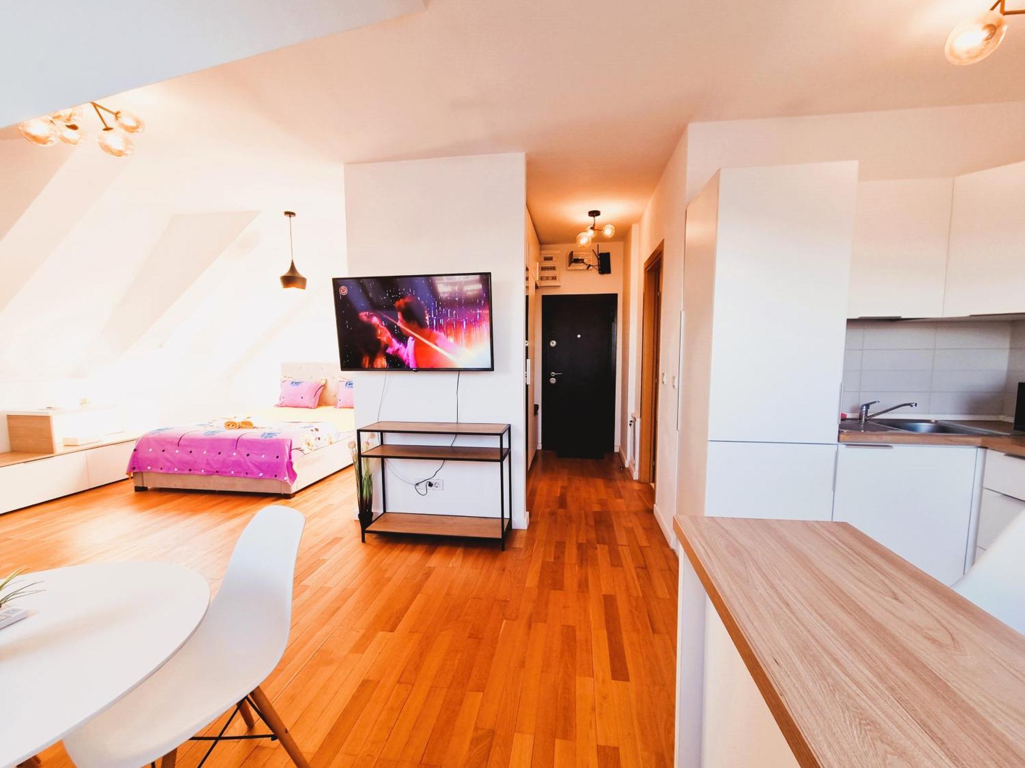 Bucharest Central E Apartment Екстер'єр фото