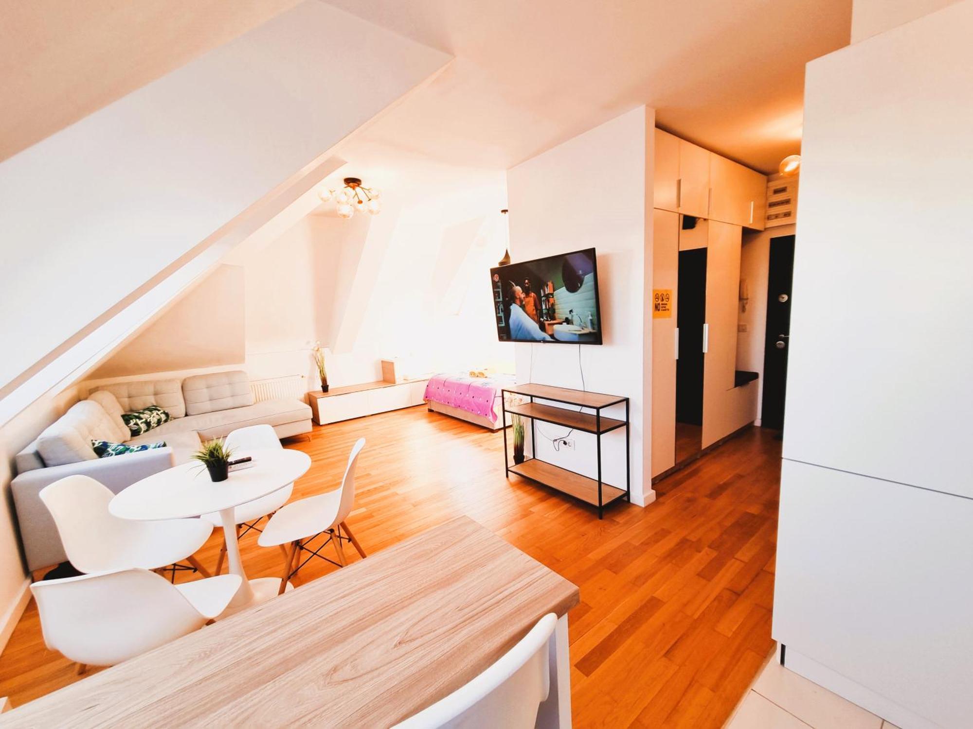 Bucharest Central E Apartment Екстер'єр фото