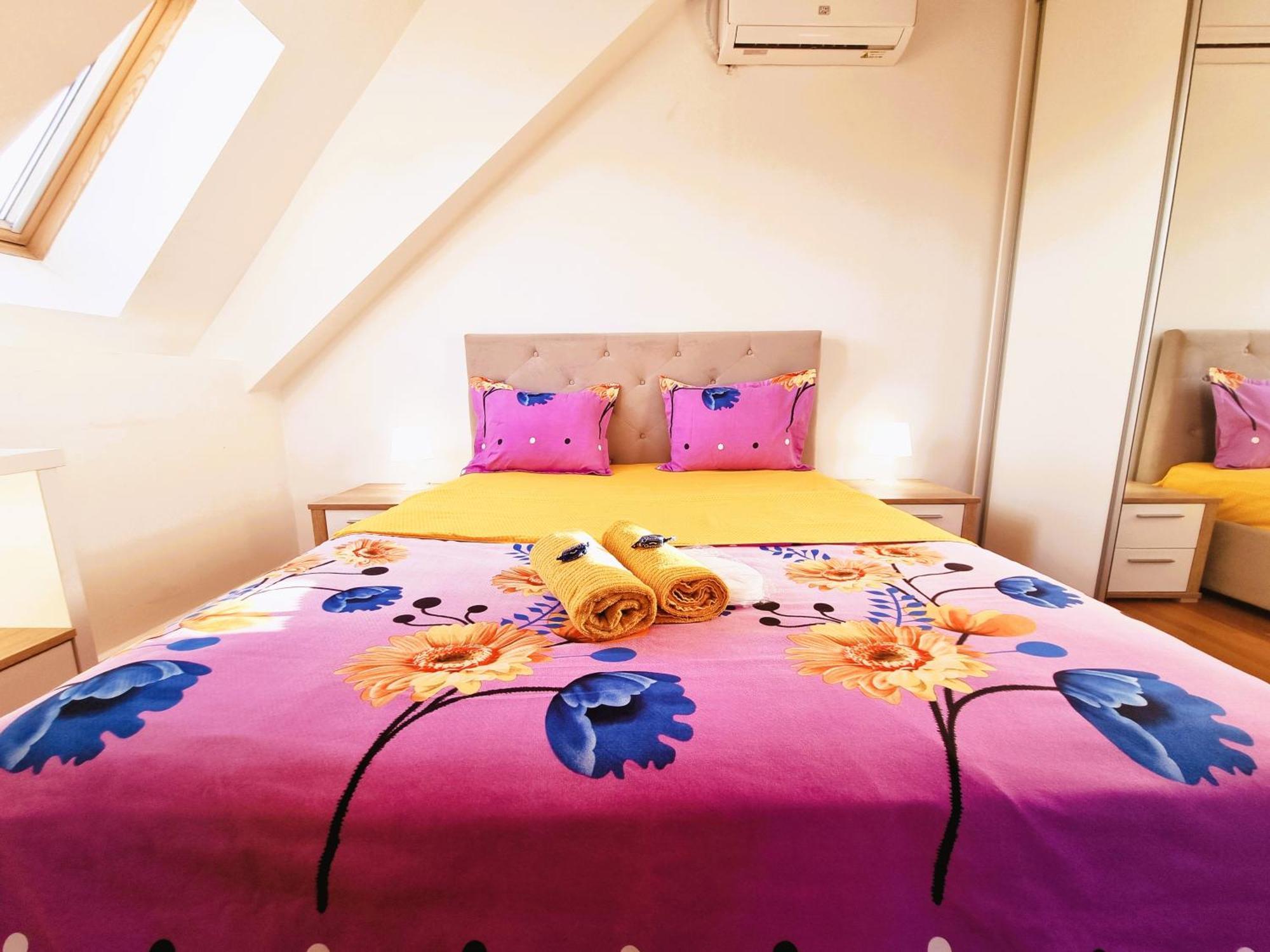 Bucharest Central E Apartment Екстер'єр фото