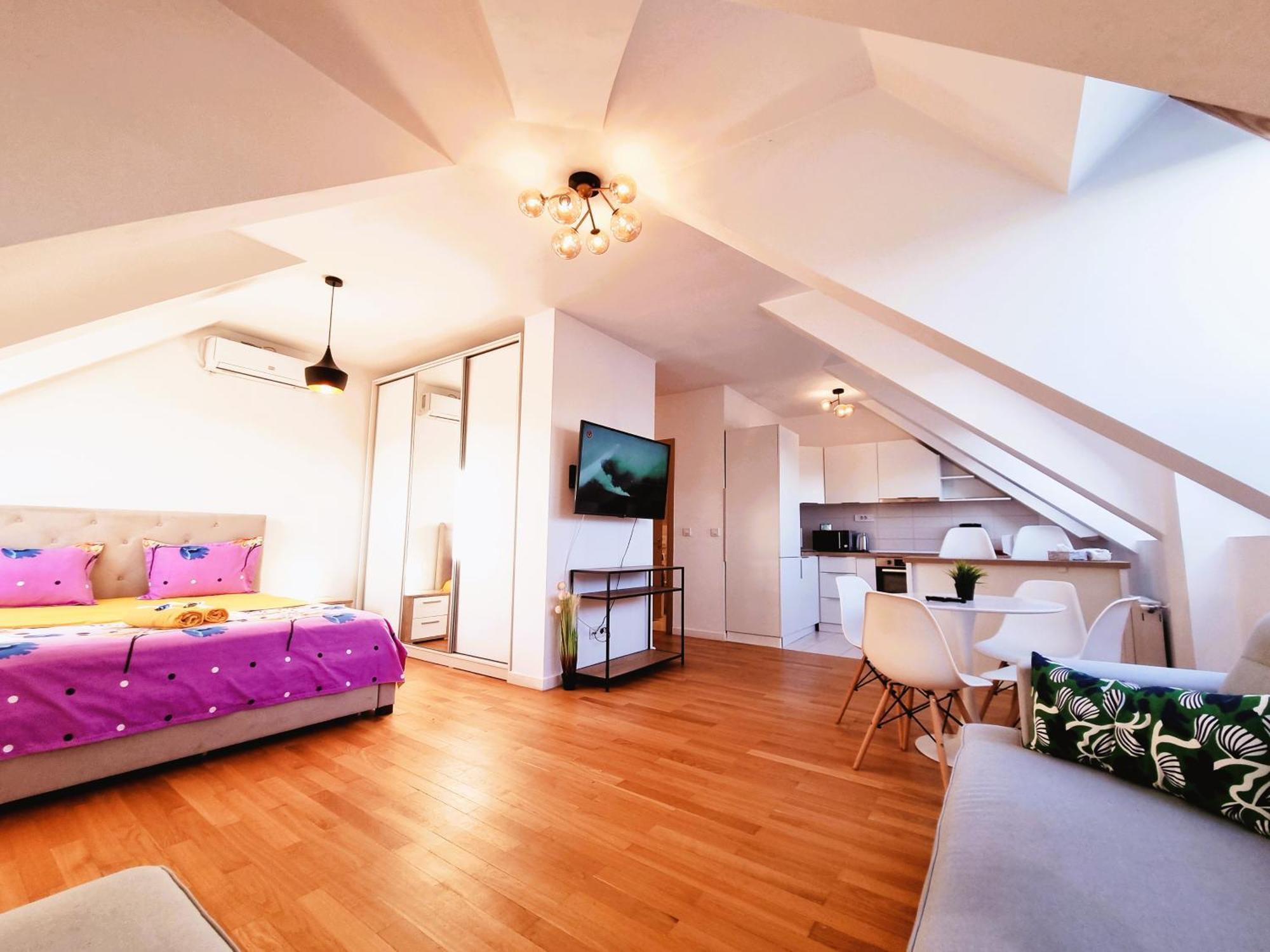 Bucharest Central E Apartment Екстер'єр фото